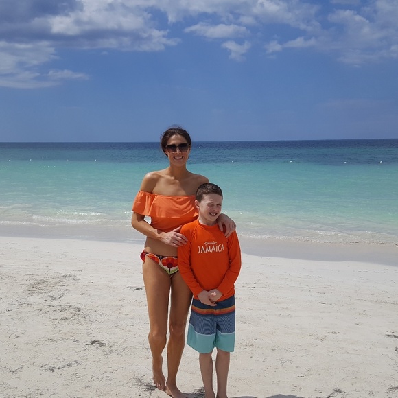 Orange Ruffle Around Top Large - Picture 5 of 5